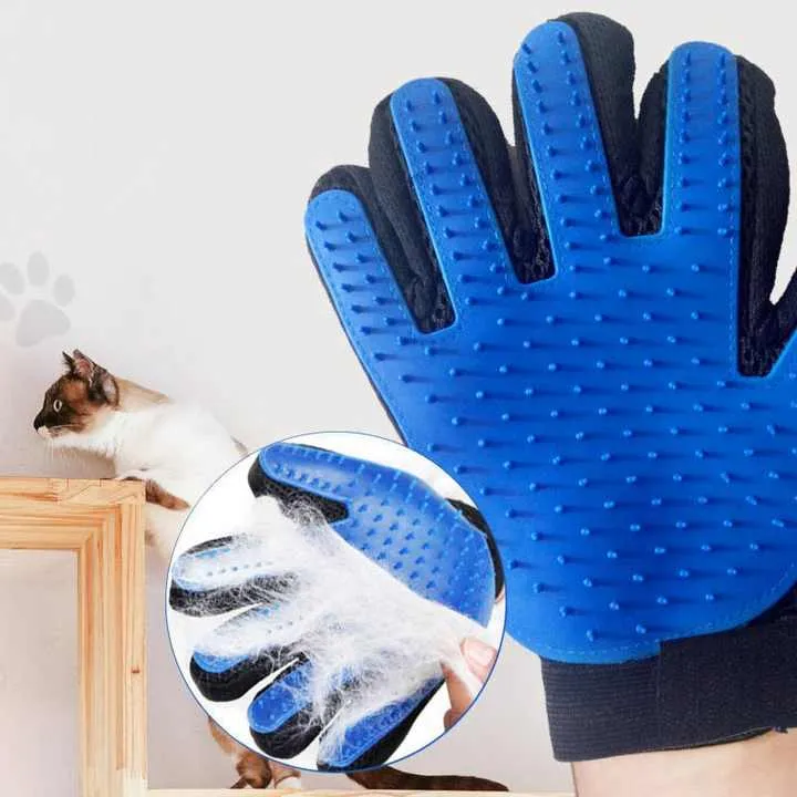 قفازات لتنظيف القطط لرحلاتها الأليفة فرش . Cat grooming gloves for pet trips
