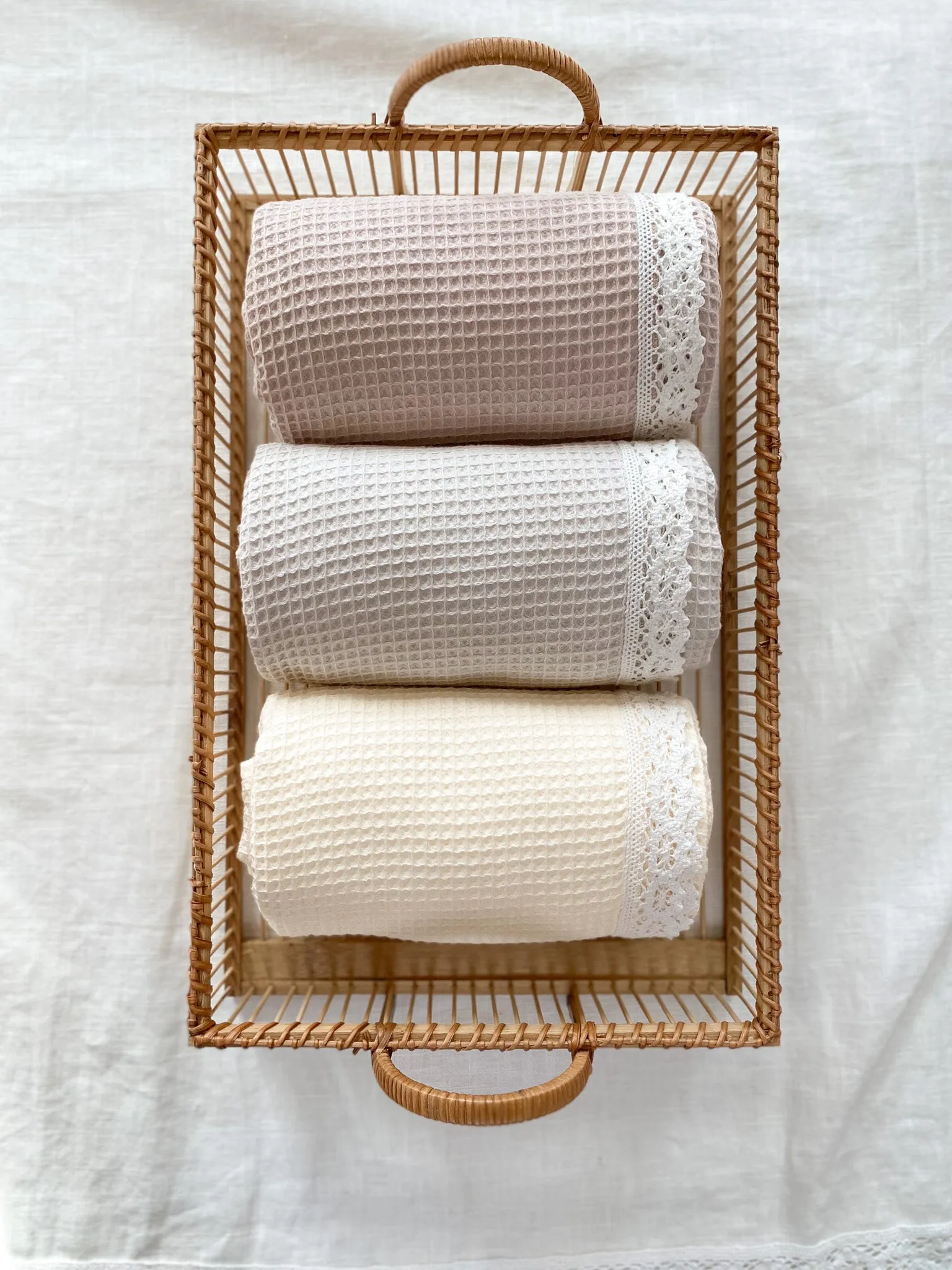 Baby swaddle / soft waffle