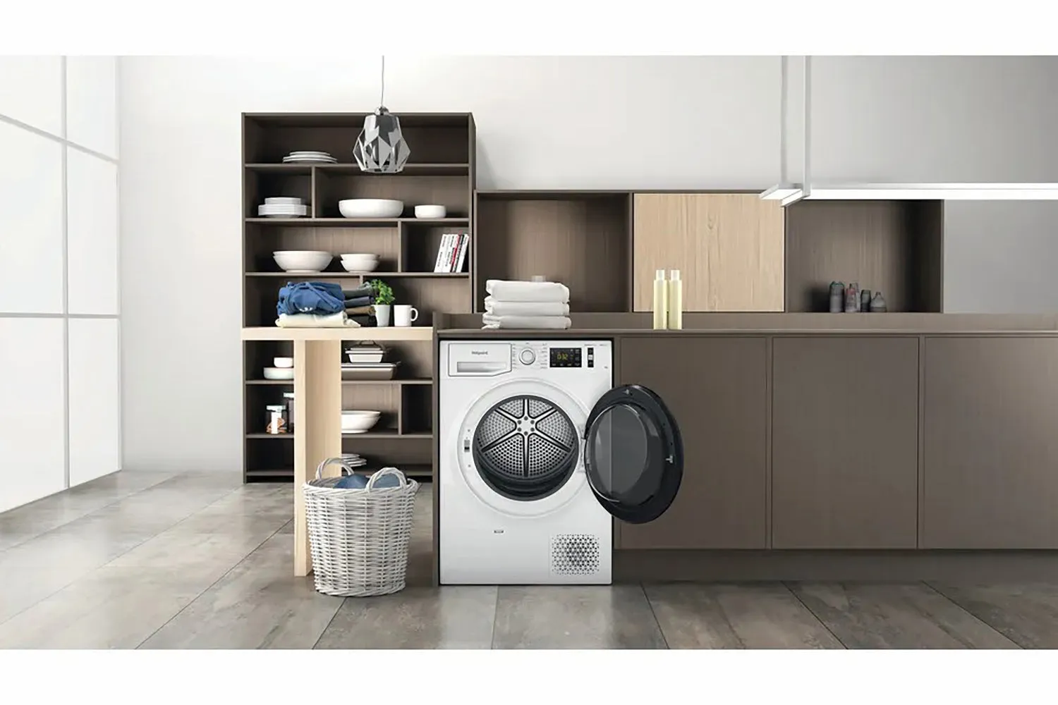 Hotpoint ActiveCare 9kg Heat Pump Tumble Dryer | NTM119X3EUK