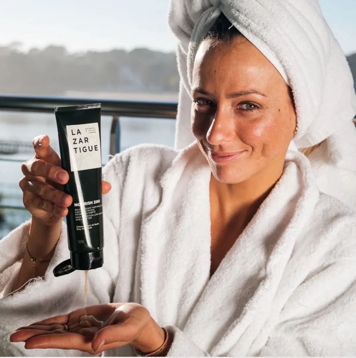 Nourish 2IN1 (Highly Nourishing Low-Shampoo)