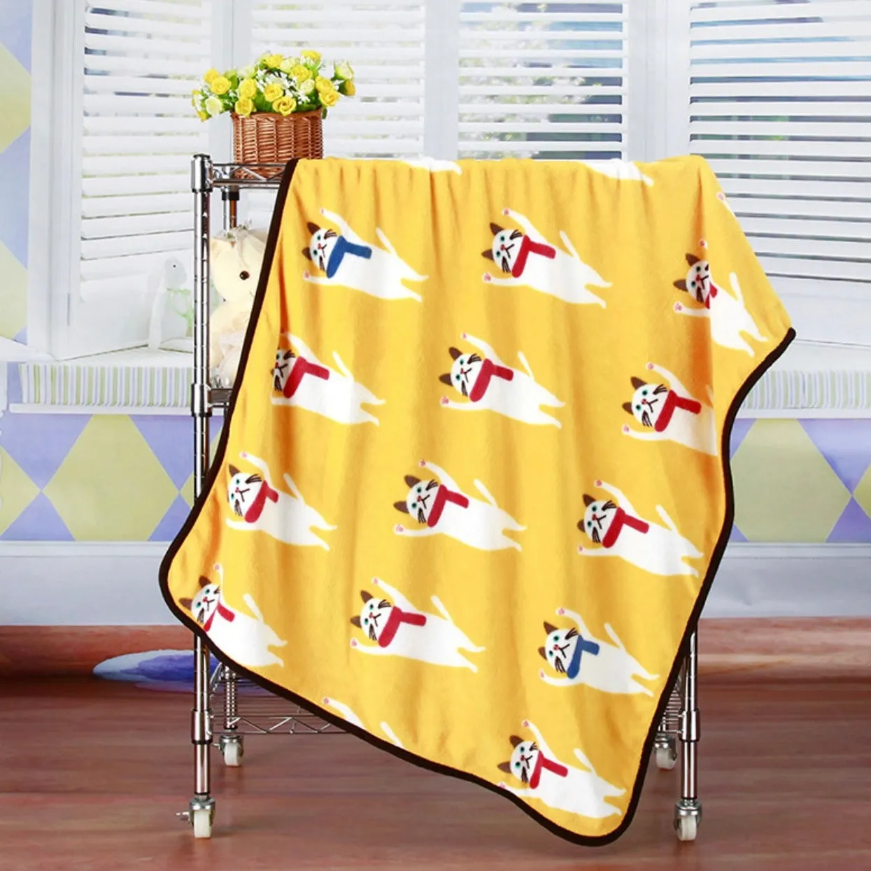 Super Soft Fluffy Premium Fleece Pet Blanket, Hands Up Cat