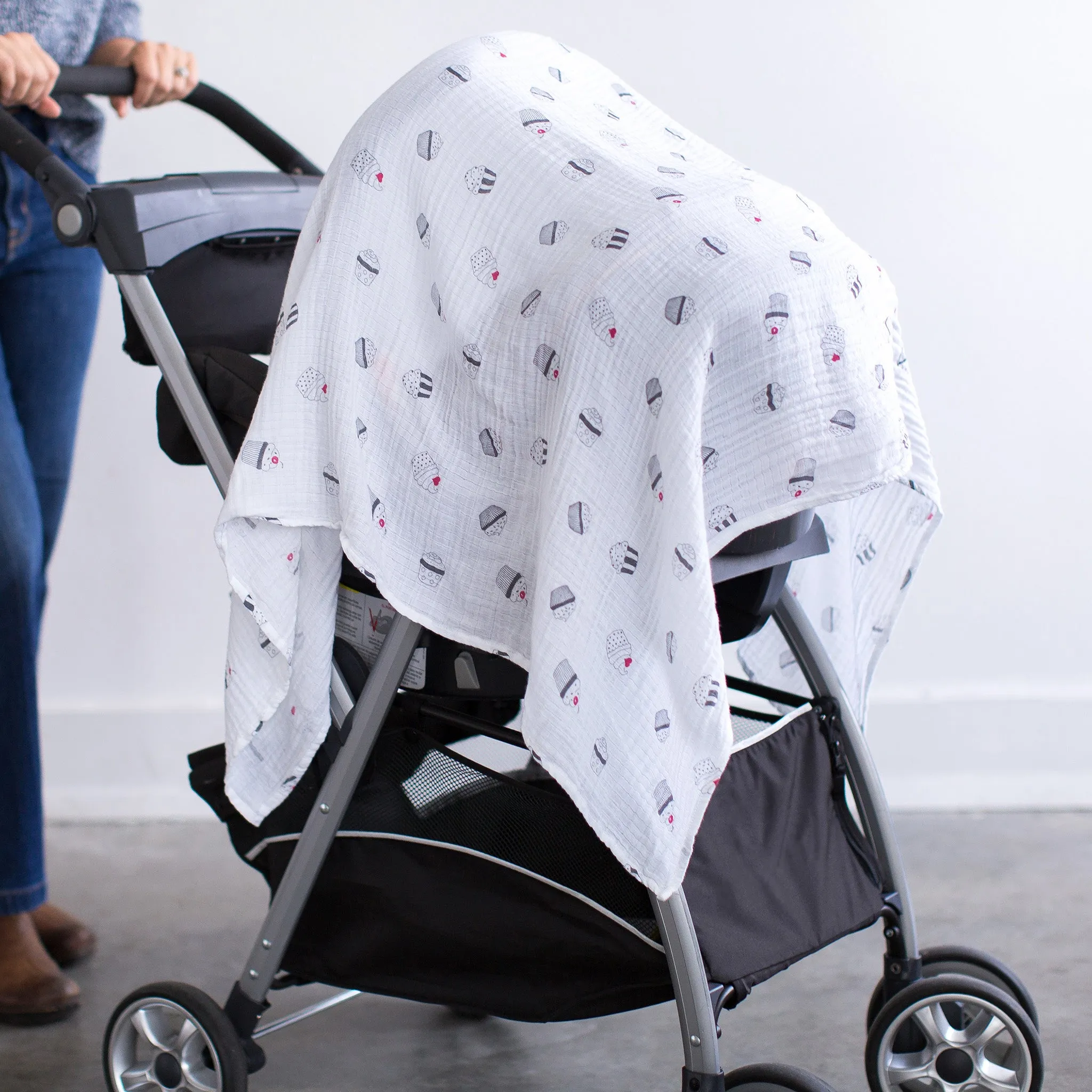 SwaddleDuo - Dots and Cupcakes, Soft Pink
